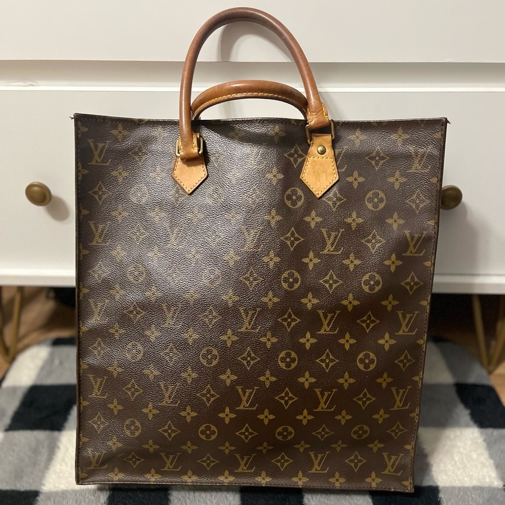 Louis Vuitton Sac Plat
